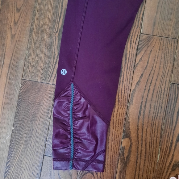 NWOT 🍋 Lululemon Pace Queen Tight, Bordeaux Drama/Raspberry, Size 6 - Picture 9 of 14